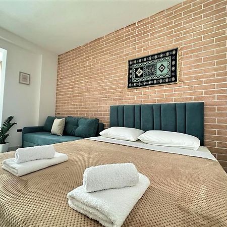 Savi Accomodations - TRB Vlorë Esterno foto