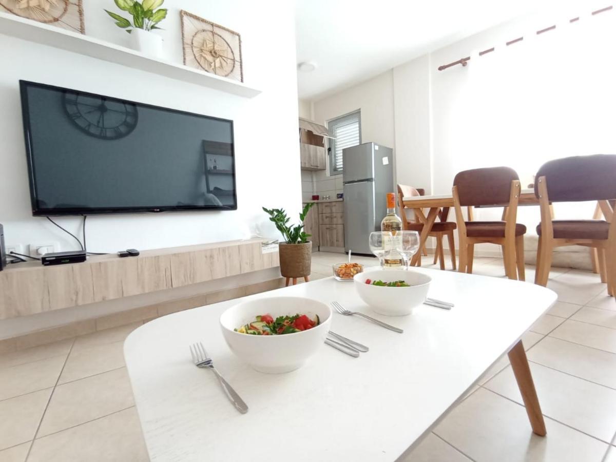 Savi Accomodations - TRB Vlorë Esterno foto