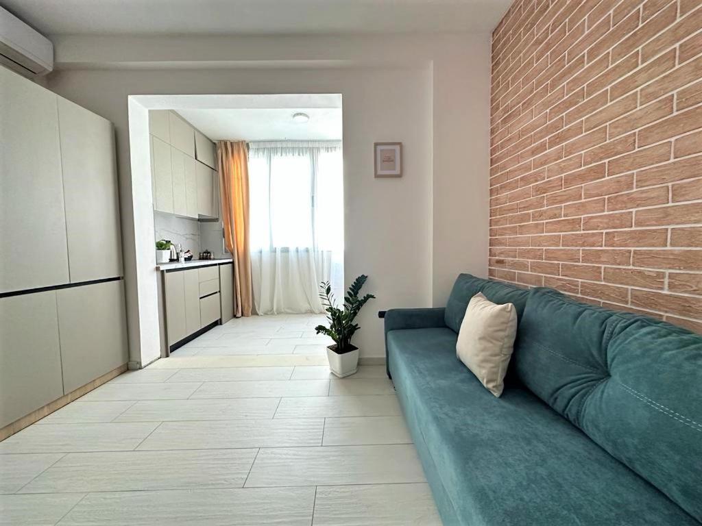 Savi Accomodations - TRB Vlorë Esterno foto