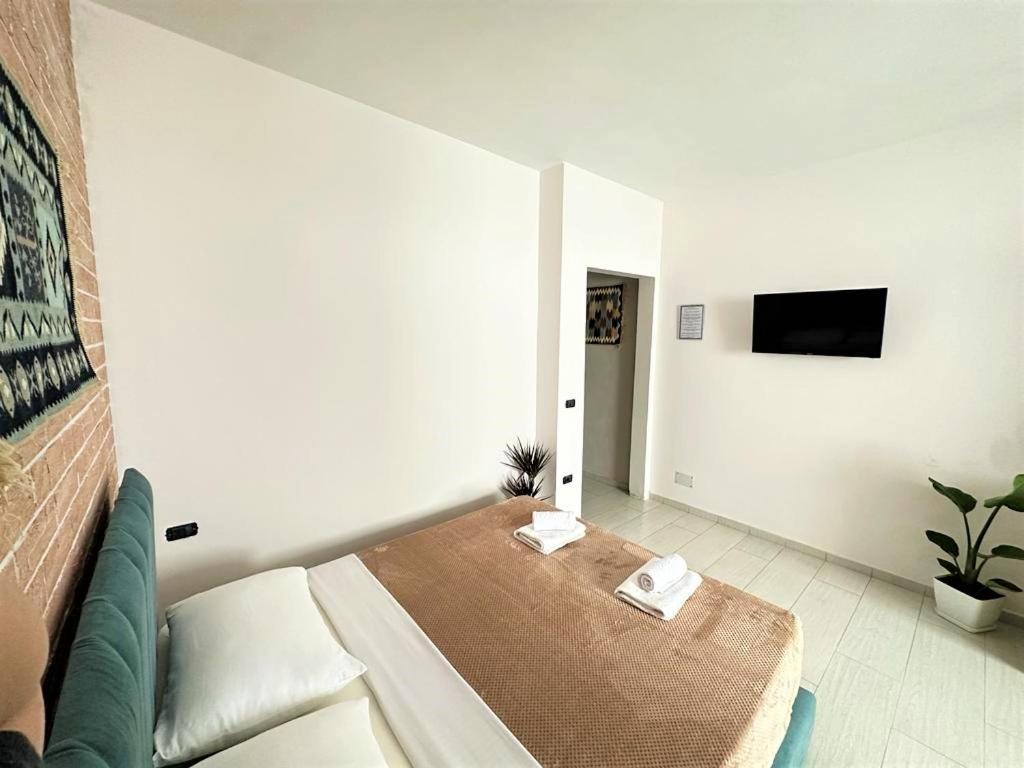Savi Accomodations - TRB Vlorë Esterno foto